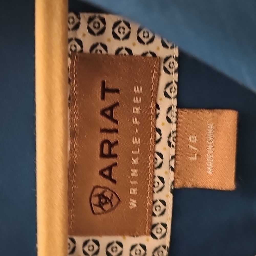 Teal Ariat Button Down - image 2